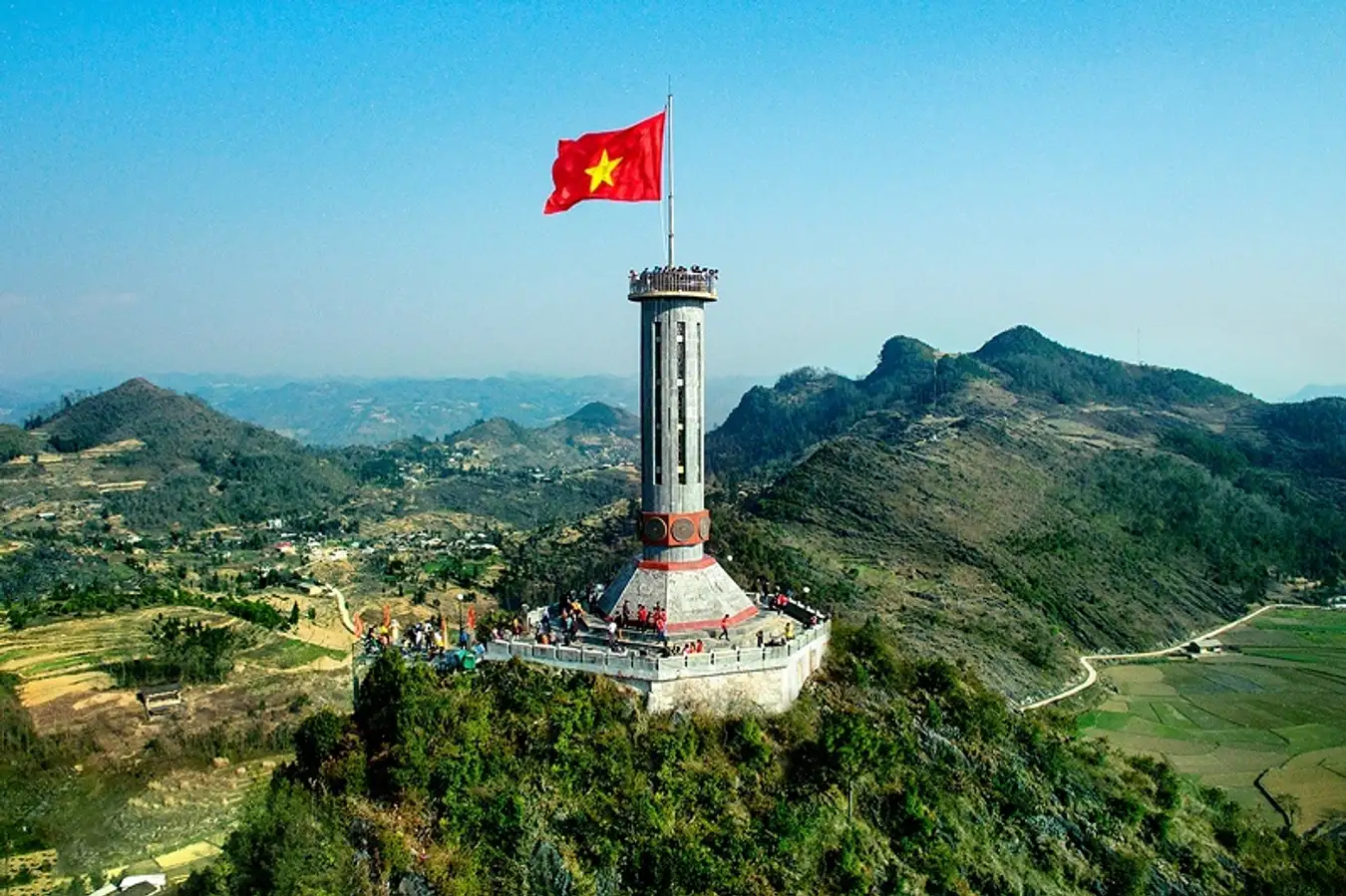 Cung Đông Bắc